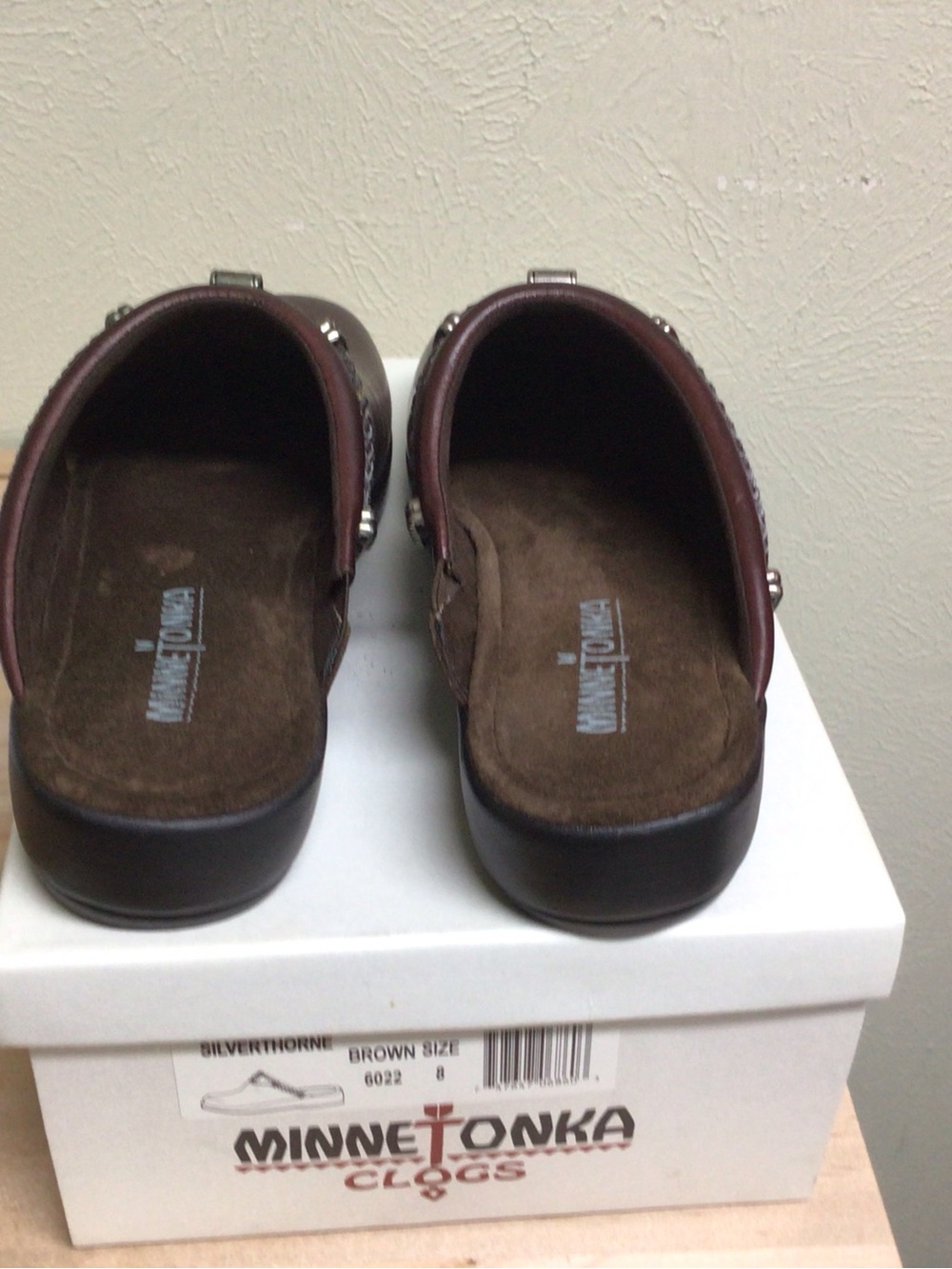 Minnetonka Brown Leather Slip-on shoe with Braided Strap. - Picture 6 of 9